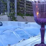 Brand New Magnolia City-jacuzzi Willa