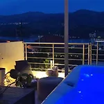 Villa Brand New Magnolia City-jacuzzi Argostóli