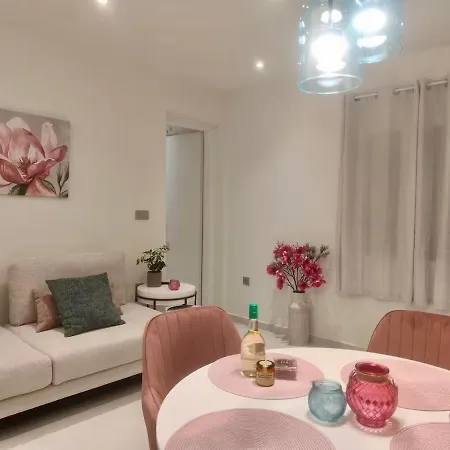 Private Magnolia City-jacuzzi Villa Argostoli (Kefalonia)